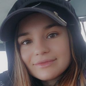 Meet your Posher, Mallory